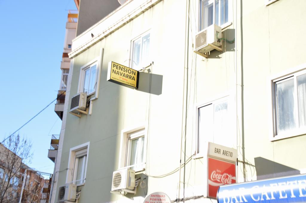 Pension Navarra Madrid Bagian luar foto