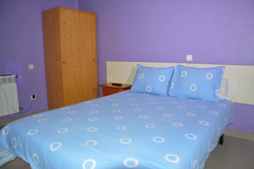 Pension Navarra Madrid Bagian luar foto